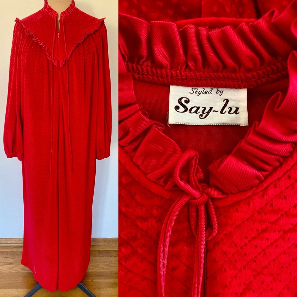 Vintage 60s Velour Robe *Medium* SAY-LU Red Ruffled Pullover Bathrobe